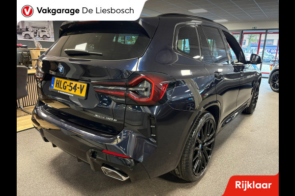 BMW X3 XDrive30e High Executive M-sport | sportstoelen | Head-up Display | Panorama-dak BMW X3 XDrive30e High Executive M-sport | sportstoelen | Head-up Display | Panorama-dak