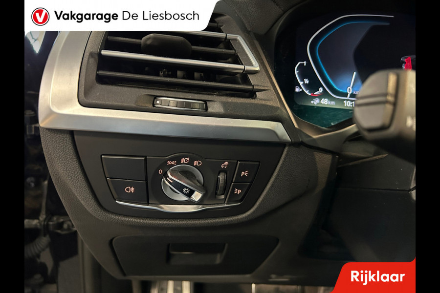 BMW X3 XDrive30e High Executive M-sport | sportstoelen | Head-up Display | Panorama-dak BMW X3 XDrive30e High Executive M-sport | sportstoelen | Head-up Display | Panorama-dak
