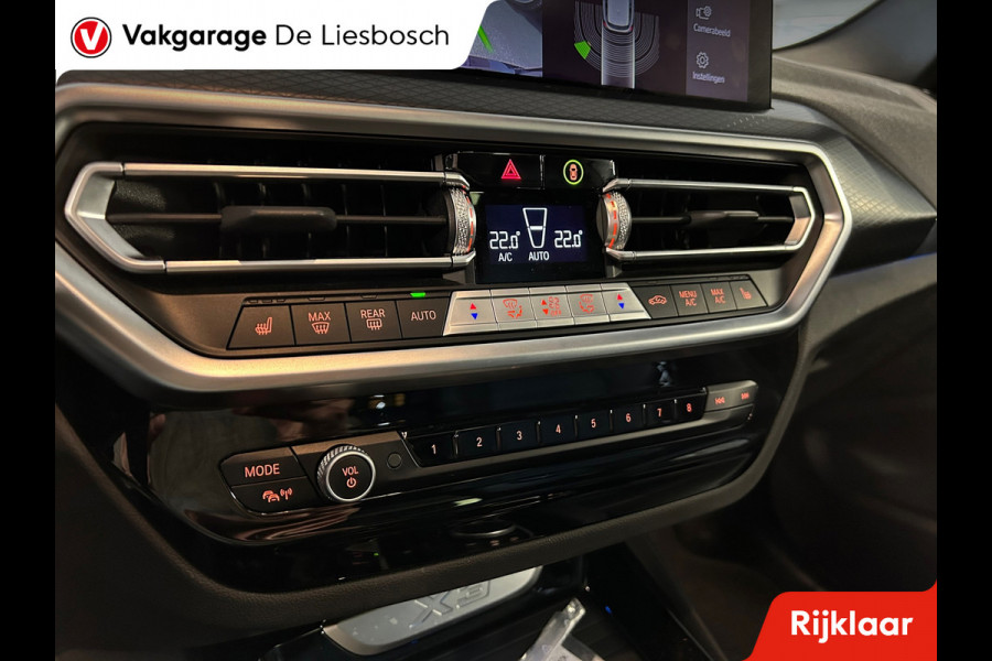 BMW X3 XDrive30e High Executive M-sport | sportstoelen | Head-up Display | Panorama-dak BMW X3 XDrive30e High Executive M-sport | sportstoelen | Head-up Display | Panorama-dak