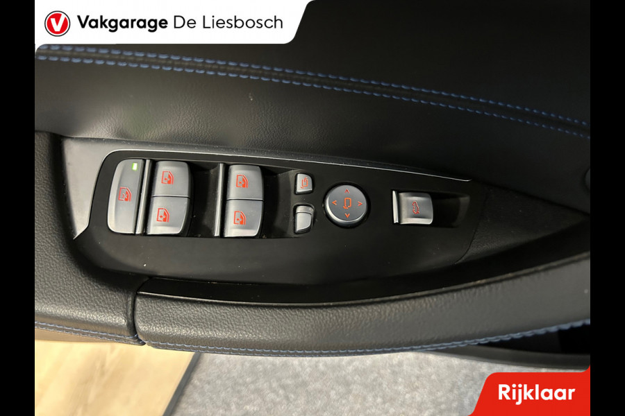 BMW X3 XDrive30e High Executive M-sport | sportstoelen | Head-up Display | Panorama-dak BMW X3 XDrive30e High Executive M-sport | sportstoelen | Head-up Display | Panorama-dak