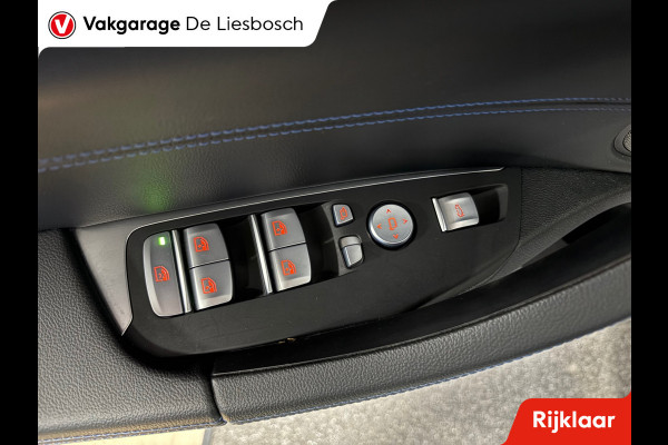 BMW X3 XDrive30e High Executive M-sport | sportstoelen | Head-up Display | Panorama-dak BMW X3 XDrive30e High Executive M-sport | sportstoelen | Head-up Display | Panorama-dak