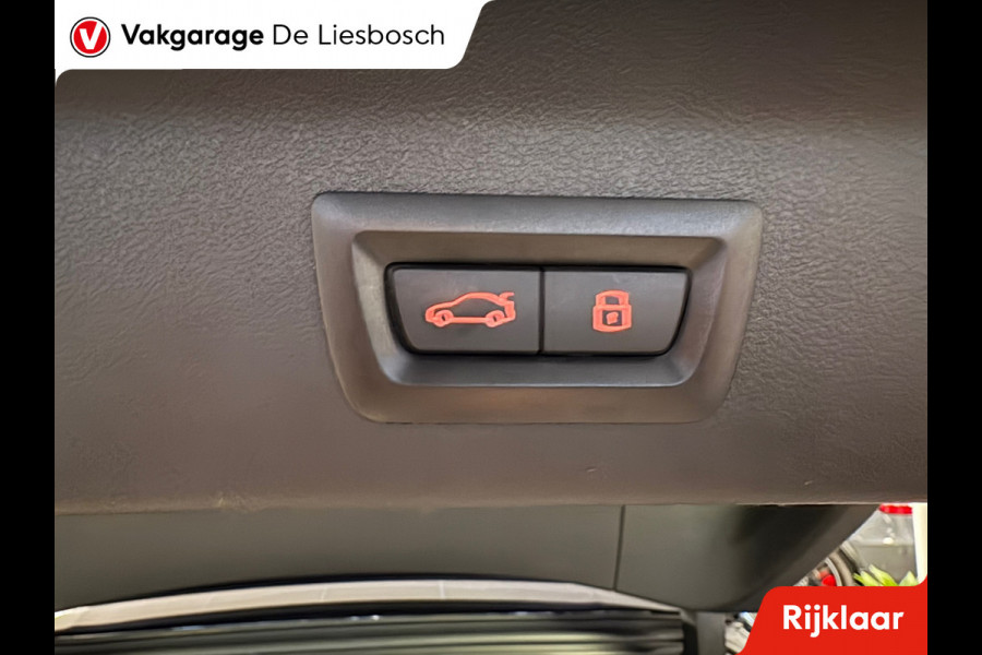 BMW X3 XDrive30e High Executive M-sport | sportstoelen | Head-up Display | Panorama-dak BMW X3 XDrive30e High Executive M-sport | sportstoelen | Head-up Display | Panorama-dak