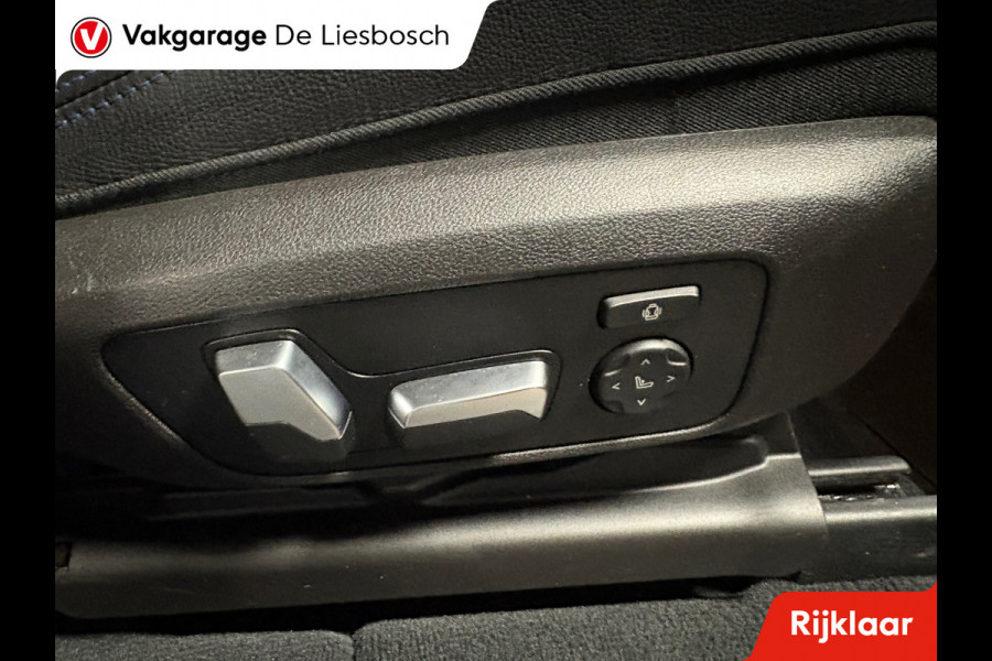 BMW X3 XDrive30e High Executive M-sport | sportstoelen | Head-up Display | Panorama-dak BMW X3 XDrive30e High Executive M-sport | sportstoelen | Head-up Display | Panorama-dak