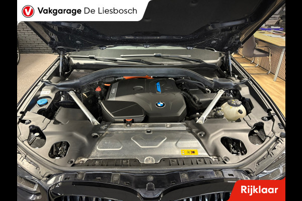 BMW X3 XDrive30e High Executive M-sport | sportstoelen | Head-up Display | Panorama-dak BMW X3 XDrive30e High Executive M-sport | sportstoelen | Head-up Display | Panorama-dak