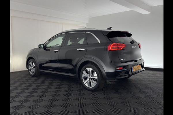Kia e-Niro ExecutiveLine 64 kWh [ 3-Fase ] {SOH-100%} (INCL-BTW) Aut. *PANO | LUXURY-LEATHER | JBL-AUDIO | FULL-LED | NAVI-FULLMAP | DAB | ADAPTIVE-CRUISE | CAMERA | MEMORY-PACK | LANE-ASSIST | CCS-FASTLOADER | KEYLESS | DIGI-COCKPIT | 17"ALU*