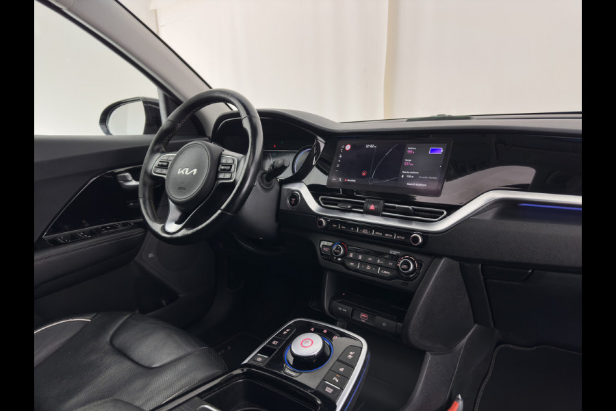 Kia e-Niro ExecutiveLine 64 kWh [ 3-Fase ] {SOH-100%} (INCL-BTW) Aut. *PANO | LUXURY-LEATHER | JBL-AUDIO | FULL-LED | NAVI-FULLMAP | DAB | ADAPTIVE-CRUISE | CAMERA | MEMORY-PACK | LANE-ASSIST | CCS-FASTLOADER | KEYLESS | DIGI-COCKPIT | 17"ALU*
