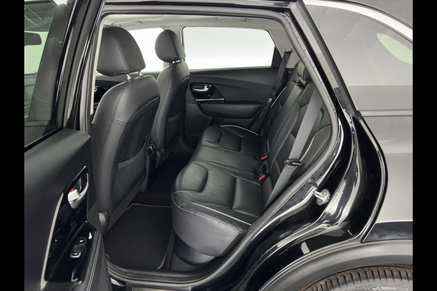 Kia e-Niro ExecutiveLine 64 kWh [ 3-Fase ] {SOH-100%} (INCL-BTW) Aut. *PANO | LUXURY-LEATHER | JBL-AUDIO | FULL-LED | NAVI-FULLMAP | DAB | ADAPTIVE-CRUISE | CAMERA | MEMORY-PACK | LANE-ASSIST | CCS-FASTLOADER | KEYLESS | DIGI-COCKPIT | 17"ALU*