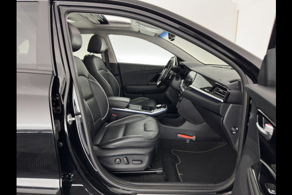 Kia e-Niro ExecutiveLine 64 kWh [ 3-Fase ] {SOH-100%} (INCL-BTW) Aut. *PANO | LUXURY-LEATHER | JBL-AUDIO | FULL-LED | NAVI-FULLMAP | DAB | ADAPTIVE-CRUISE | CAMERA | MEMORY-PACK | LANE-ASSIST | CCS-FASTLOADER | KEYLESS | DIGI-COCKPIT | 17"ALU*