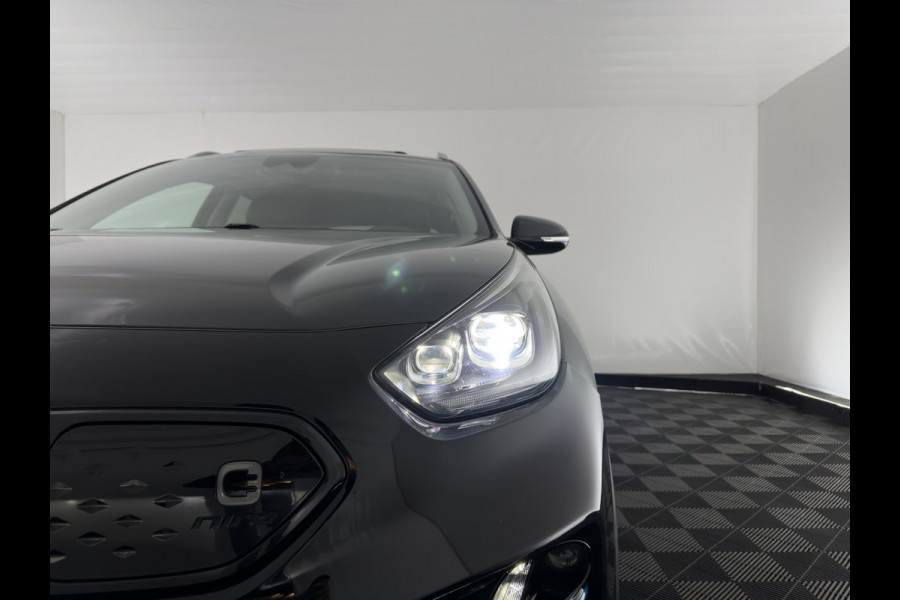 Kia e-Niro ExecutiveLine 64 kWh [ 3-Fase ] {SOH-100%} (INCL-BTW) Aut. *PANO | LUXURY-LEATHER | JBL-AUDIO | FULL-LED | NAVI-FULLMAP | DAB | ADAPTIVE-CRUISE | CAMERA | MEMORY-PACK | LANE-ASSIST | CCS-FASTLOADER | KEYLESS | DIGI-COCKPIT | 17"ALU*