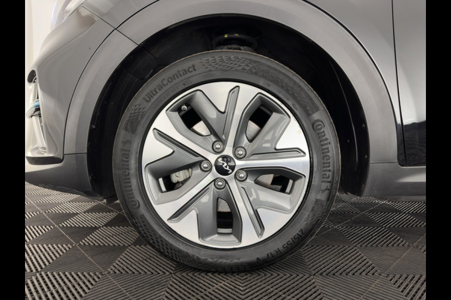 Kia e-Niro ExecutiveLine 64 kWh [ 3-Fase ] {SOH-100%} (INCL-BTW) Aut. *PANO | LUXURY-LEATHER | JBL-AUDIO | FULL-LED | NAVI-FULLMAP | DAB | ADAPTIVE-CRUISE | CAMERA | MEMORY-PACK | LANE-ASSIST | CCS-FASTLOADER | KEYLESS | DIGI-COCKPIT | 17"ALU*