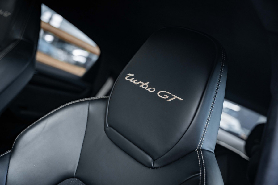 Porsche Cayenne Coupé 4.0 Turbo GT - Origineel NL | Sport Chrono + | Keramisch | Burmester | Carbon Porsche Cayenne Coupé 4.0 Turbo GT - Origineel NL | Sport Chrono + | Keramisch | Burmester | Carbon