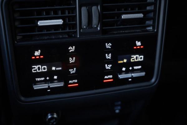 Porsche Cayenne Coupé 4.0 Turbo GT - Origineel NL | Sport Chrono + | Keramisch | Burmester | Carbon Porsche Cayenne Coupé 4.0 Turbo GT - Origineel NL | Sport Chrono + | Keramisch | Burmester | Carbon