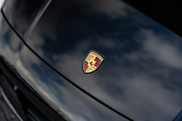 Porsche Cayenne Coupé 4.0 Turbo GT - Origineel NL | Sport Chrono + | Keramisch | Burmester | Carbon Porsche Cayenne Coupé 4.0 Turbo GT - Origineel NL | Sport Chrono + | Keramisch | Burmester | Carbon