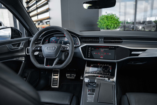 Audi RS6 Avant TFSI quattro - Urban Pakket | RS Dynamic + | Panorama | B&O | Stoelkoeling Audi RS6 Avant TFSI quattro - Urban Pakket | RS Dynamic + | Panorama | B&O | Stoelkoeling