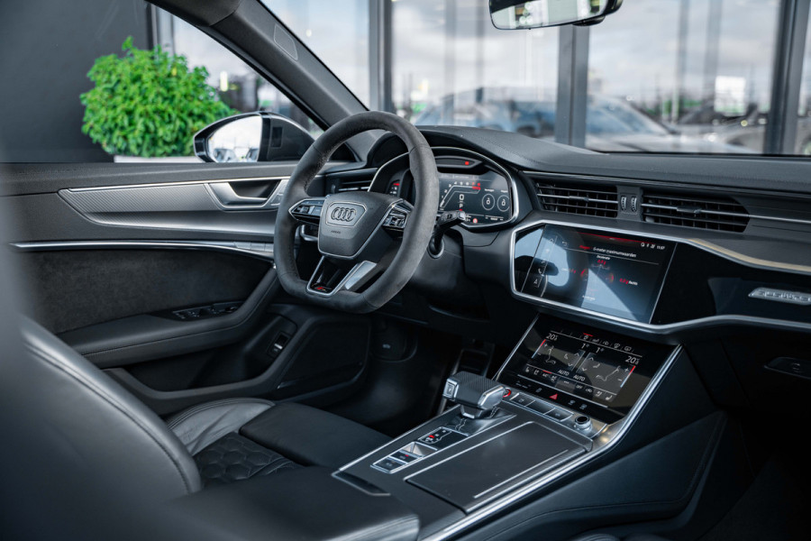 Audi RS6 Avant TFSI quattro - Urban Pakket | RS Dynamic + | Panorama | B&O | Stoelkoeling Audi RS6 Avant TFSI quattro - Urban Pakket | RS Dynamic + | Panorama | B&O | Stoelkoeling