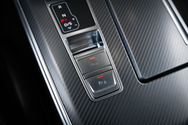 Audi RS6 Avant TFSI quattro - Urban Pakket | RS Dynamic + | Panorama | B&O | Stoelkoeling Audi RS6 Avant TFSI quattro - Urban Pakket | RS Dynamic + | Panorama | B&O | Stoelkoeling