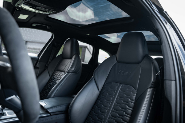 Audi RS6 Avant TFSI quattro - Urban Pakket | RS Dynamic + | Panorama | B&O | Stoelkoeling Audi RS6 Avant TFSI quattro - Urban Pakket | RS Dynamic + | Panorama | B&O | Stoelkoeling
