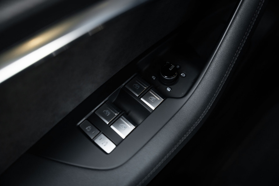 Audi RS6 Avant TFSI quattro - Urban Pakket | RS Dynamic + | Panorama | B&O | Stoelkoeling Audi RS6 Avant TFSI quattro - Urban Pakket | RS Dynamic + | Panorama | B&O | Stoelkoeling