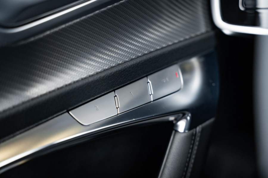Audi RS6 Avant TFSI quattro - Urban Pakket | RS Dynamic + | Panorama | B&O | Stoelkoeling Audi RS6 Avant TFSI quattro - Urban Pakket | RS Dynamic + | Panorama | B&O | Stoelkoeling