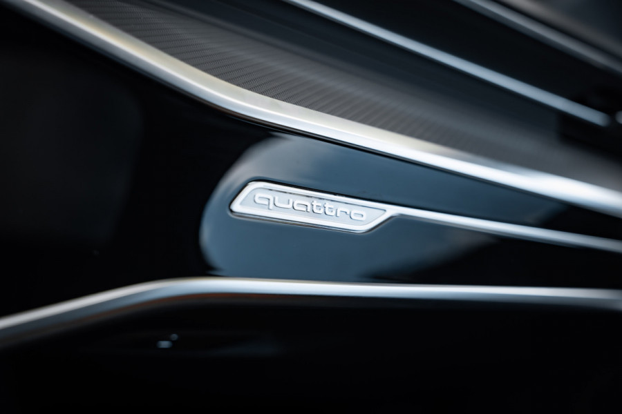 Audi RS6 Avant TFSI quattro - Urban Pakket | RS Dynamic + | Panorama | B&O | Stoelkoeling Audi RS6 Avant TFSI quattro - Urban Pakket | RS Dynamic + | Panorama | B&O | Stoelkoeling