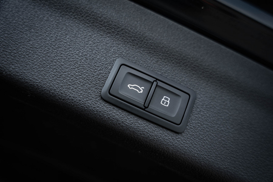 Audi RS6 Avant TFSI quattro - Urban Pakket | RS Dynamic + | Panorama | B&O | Stoelkoeling Audi RS6 Avant TFSI quattro - Urban Pakket | RS Dynamic + | Panorama | B&O | Stoelkoeling