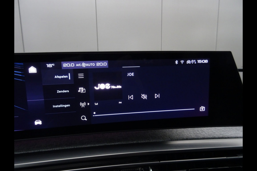 Peugeot E-3008 GT Avantage 210 73 kWh * WARMTEPOMP * 4 SEIZOENSBANDEN !! Peugeot E-3008 GT Avantage 210 73 kWh * WARMTEPOMP * 4 SEIZOENSBANDEN !!