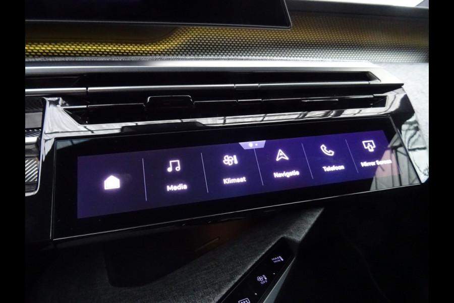 Peugeot E-3008 GT Avantage 210 73 kWh * WARMTEPOMP * 4 SEIZOENSBANDEN !! Peugeot E-3008 GT Avantage 210 73 kWh * WARMTEPOMP * 4 SEIZOENSBANDEN !!