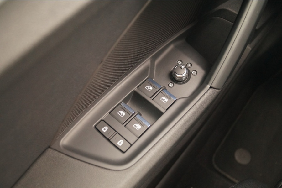 Audi A3 Sportback 30 TFSI Automaat Advanced Edition -LEER-NAVI-ECC- Audi A3 Sportback 30 TFSI Automaat Advanced Edition -LEER-NAVI-ECC-