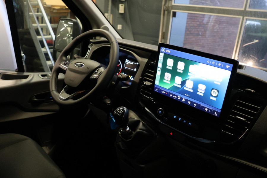 Ford Transit 350 2.0 TDCI L3H2 | Nieuw | CarPlay | Blind Spot | Navigatie | Stoelverwarming | Camera | DAB | Cruise control | Trekhaak | PDC V+A | MY2024 | BPM Vrij Ford Transit 350 2.0 TDCI L3H2 | Nieuw | CarPlay | Blind Spot | Navigatie | Stoelverwarming | Camera | DAB | Cruise control | Trekhaak | PDC V+A | MY2024 | BPM Vrij