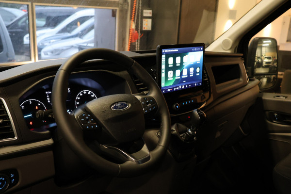 Ford Transit 350 2.0 TDCI L3H2 DC | Dubbel Cabine | CarPlay | Navigatie | Blind Spot | Stoelverwarming | Camera | DAB | Cruise control | Trekhaak | PDC V+A | BPM Vrij