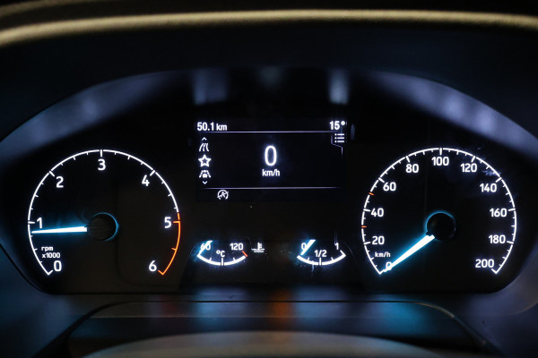 Ford Transit 350 2.0 TDCI L3H2 DC | Dubbel Cabine | CarPlay | Navigatie | Blind Spot | Stoelverwarming | Camera | DAB | Cruise control | Trekhaak | PDC V+A | BPM Vrij