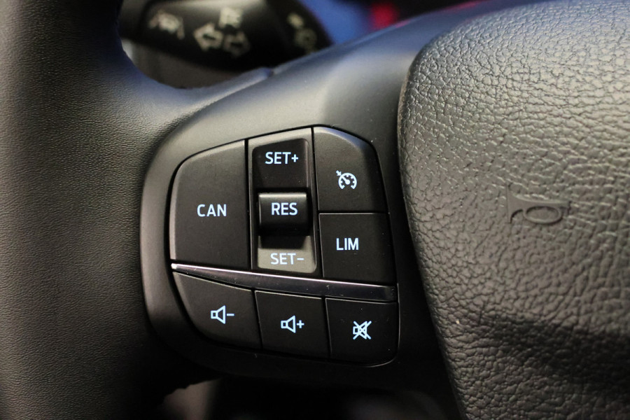 Ford Transit 350 2.0 TDCI L3H2 DC | Dubbel Cabine | CarPlay | Navigatie | Blind Spot | Stoelverwarming | Camera | DAB | Cruise control | Trekhaak | PDC V+A | BPM Vrij