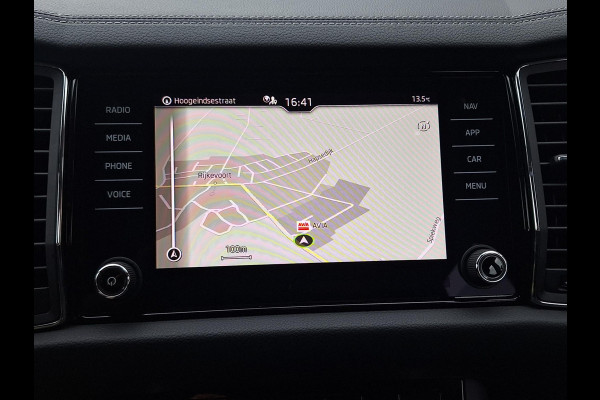 Škoda Kodiaq 1.5 TSI Business Edition 7p | Trekhaak 1.800kg! | LED | Camera | Android auto | Carplay | NAV | occasion