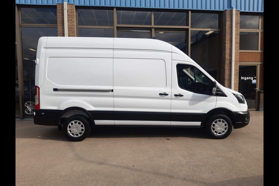Ford Transit 2.0 TDCI 96Kw/130Pk L3H2 Airco Cruisecontrol Achteruitrijcamera 270graden doordraai achterdeuren Ford Transit 2.0 TDCI 96Kw/130Pk L3H2 Airco Cruisecontrol Achteruitrijcamera 270graden doordraai achterdeuren