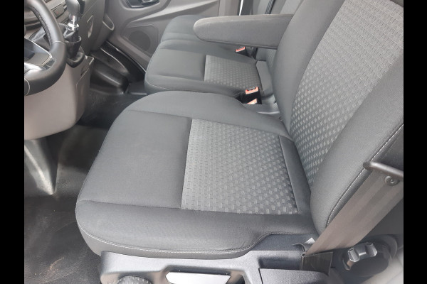 Ford Transit 2.0 TDCI 96Kw/130Pk L3H2 Airco Cruisecontrol Achteruitrijcamera 270graden doordraai achterdeuren Ford Transit 2.0 TDCI 96Kw/130Pk L3H2 Airco Cruisecontrol Achteruitrijcamera 270graden doordraai achterdeuren