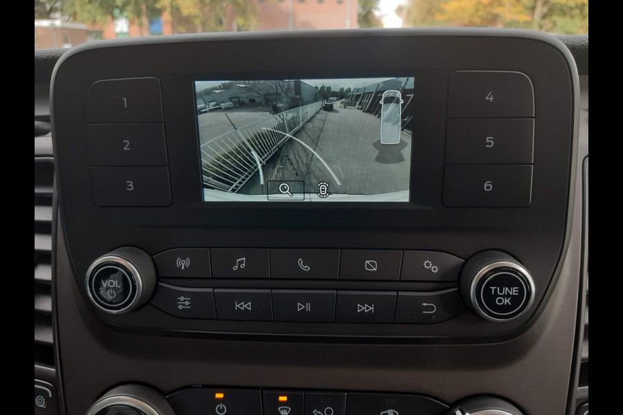 Ford Transit 2.0 TDCI 96Kw/130Pk L3H2 Airco Cruisecontrol Achteruitrijcamera 270graden doordraai achterdeuren Ford Transit 2.0 TDCI 96Kw/130Pk L3H2 Airco Cruisecontrol Achteruitrijcamera 270graden doordraai achterdeuren