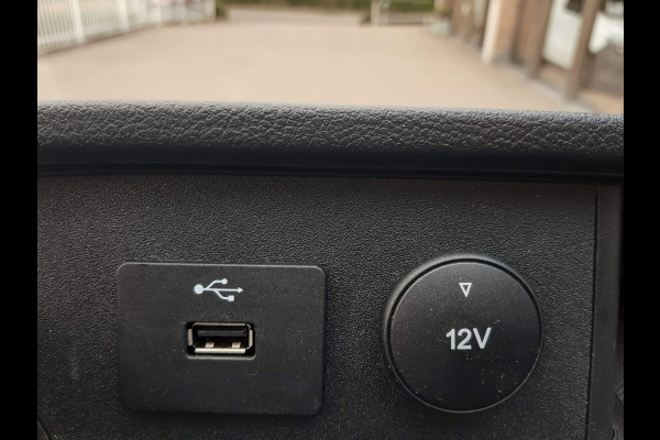 Ford Transit 2.0 TDCI 96Kw/130Pk L3H2 Airco Cruisecontrol Achteruitrijcamera 270graden doordraai achterdeuren Ford Transit 2.0 TDCI 96Kw/130Pk L3H2 Airco Cruisecontrol Achteruitrijcamera 270graden doordraai achterdeuren