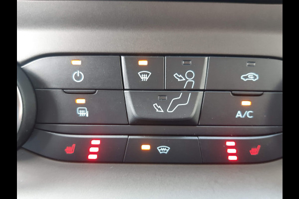 Ford Transit 2.0 TDCI 96Kw/130Pk L3H2 Airco Cruisecontrol Achteruitrijcamera 270graden doordraai achterdeuren Ford Transit 2.0 TDCI 96Kw/130Pk L3H2 Airco Cruisecontrol Achteruitrijcamera 270graden doordraai achterdeuren