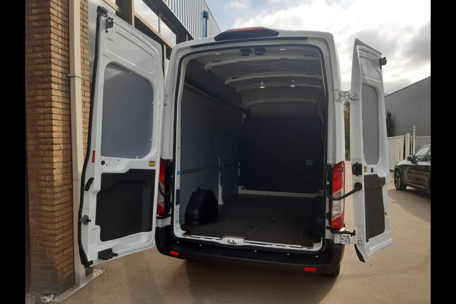 Ford Transit 2.0 TDCI 96Kw/130Pk L3H2 Airco Cruisecontrol Achteruitrijcamera 270graden doordraai achterdeuren Ford Transit 2.0 TDCI 96Kw/130Pk L3H2 Airco Cruisecontrol Achteruitrijcamera 270graden doordraai achterdeuren