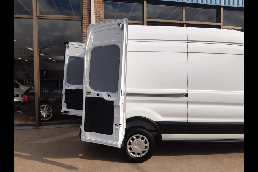 Ford Transit 2.0 TDCI 96Kw/130Pk L3H2 Airco Cruisecontrol Achteruitrijcamera 270graden doordraai achterdeuren Ford Transit 2.0 TDCI 96Kw/130Pk L3H2 Airco Cruisecontrol Achteruitrijcamera 270graden doordraai achterdeuren