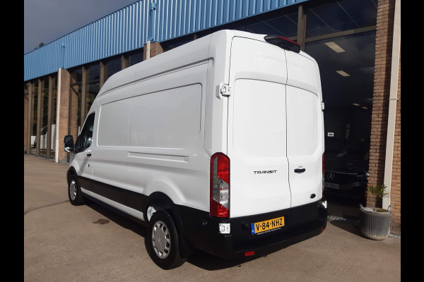 Ford Transit 2.0 TDCI 96Kw/130Pk L3H2 Airco Cruisecontrol Achteruitrijcamera 270graden doordraai achterdeuren Ford Transit 2.0 TDCI 96Kw/130Pk L3H2 Airco Cruisecontrol Achteruitrijcamera 270graden doordraai achterdeuren