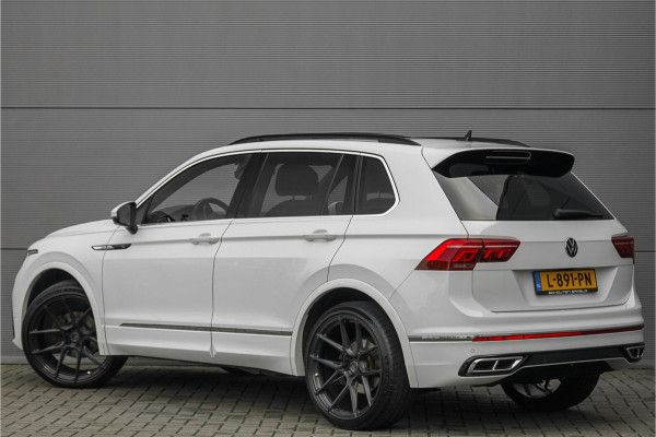 Volkswagen Tiguan 1.5 TSI R-Line Pano ACC 21" BTW Volkswagen Tiguan 1.5 TSI R-Line Pano ACC 21" BTW