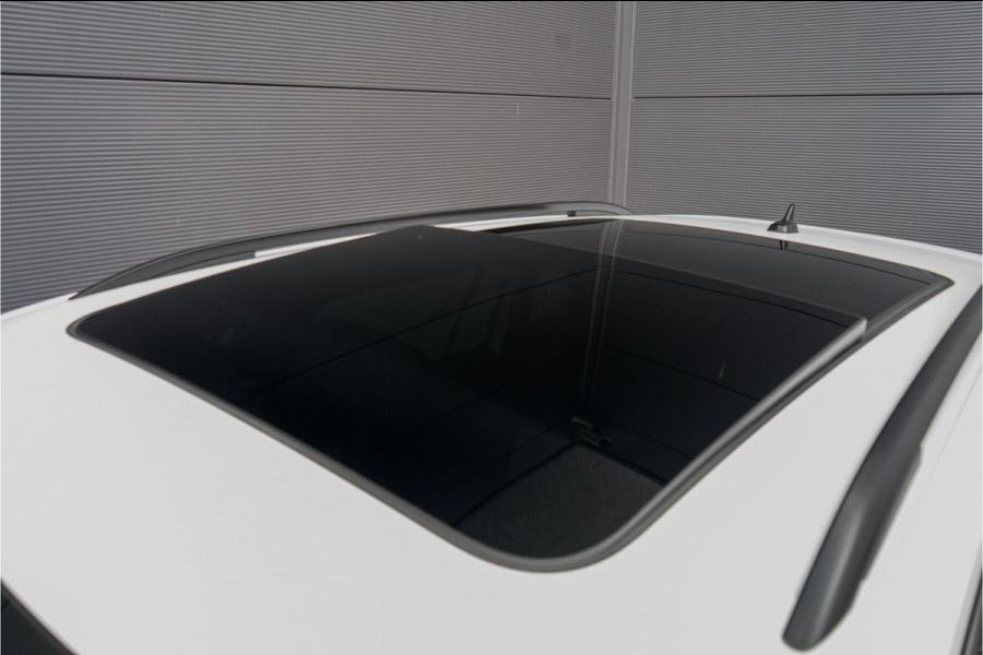 Volkswagen Tiguan 1.5 TSI R-Line Pano ACC 21" BTW Volkswagen Tiguan 1.5 TSI R-Line Pano ACC 21" BTW