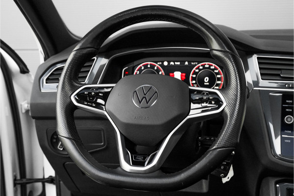 Volkswagen Tiguan 1.5 TSI R-Line Pano ACC 21" BTW Volkswagen Tiguan 1.5 TSI R-Line Pano ACC 21" BTW