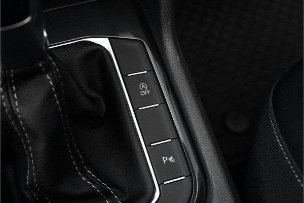 Volkswagen Tiguan 1.5 TSI R-Line Pano ACC 21" BTW Volkswagen Tiguan 1.5 TSI R-Line Pano ACC 21" BTW
