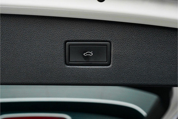 Volkswagen Tiguan 1.5 TSI R-Line Pano ACC 21" BTW Volkswagen Tiguan 1.5 TSI R-Line Pano ACC 21" BTW