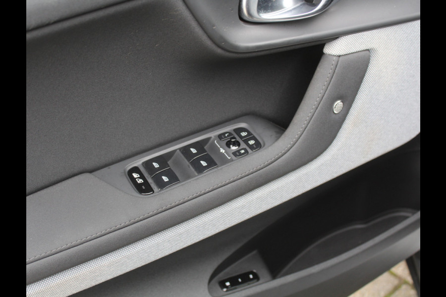 Polestar 2 Long Range Dual Motor Launch Edition 78kWh PANO | CARPLAY | LMV20 | ELECTRHAAK | 360CAMERA | STOELVERW | LED | PANODAK | WIFI