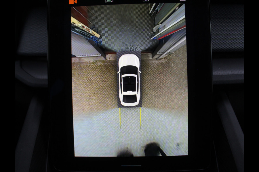 Polestar 2 Long Range Dual Motor Launch Edition 78kWh PANO | CARPLAY | LMV20 | ELECTRHAAK | 360CAMERA | STOELVERW | LED | PANODAK | WIFI