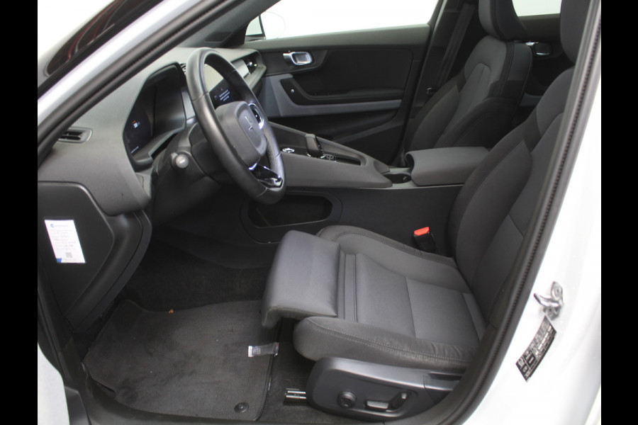 Polestar 2 Long Range Dual Motor Launch Edition 78kWh PANO | CARPLAY | LMV20 | ELECTRHAAK | 360CAMERA | STOELVERW | LED | PANODAK | WIFI