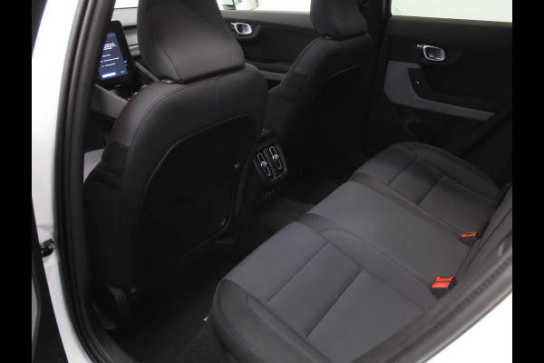 Polestar 2 Long Range Dual Motor Launch Edition 78kWh PANO | CARPLAY | LMV20 | ELECTRHAAK | 360CAMERA | STOELVERW | LED | PANODAK | WIFI